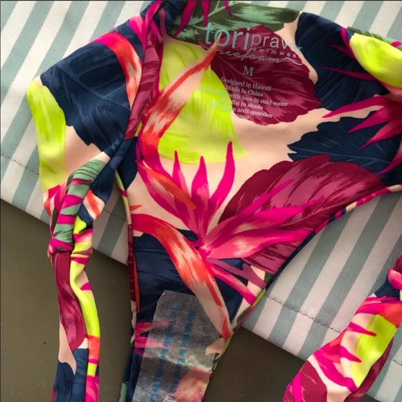 BNWT Tori Praver swimsuit in plum size M - Picture 4 of 4